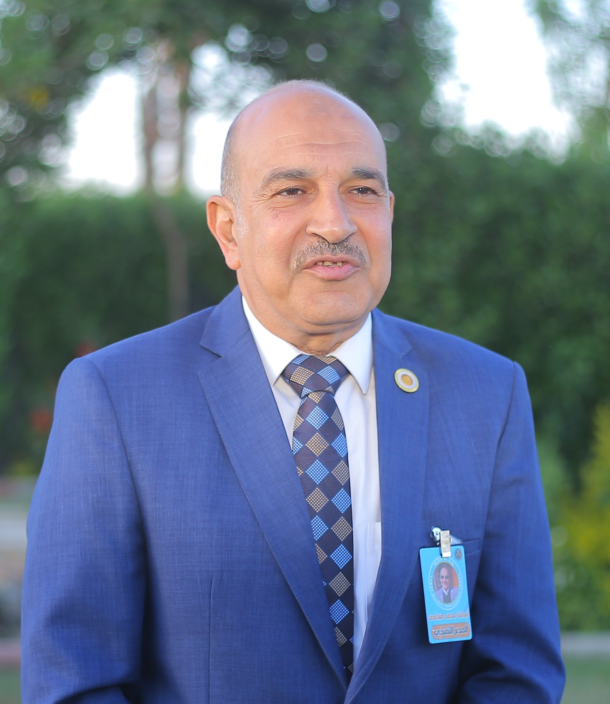 الاستاذ : أسامة محمد هنداوي 